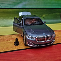 Машинка металлическая BMW 760 Diecast SoundLight